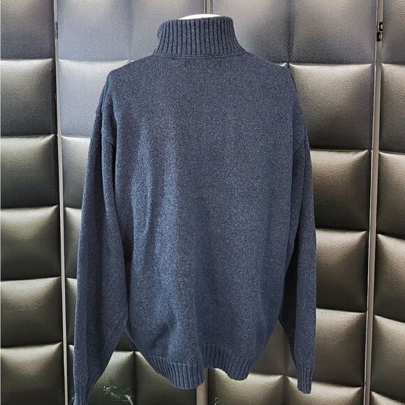 Oscar De LaRenta sweater  - Picture 4 of 7